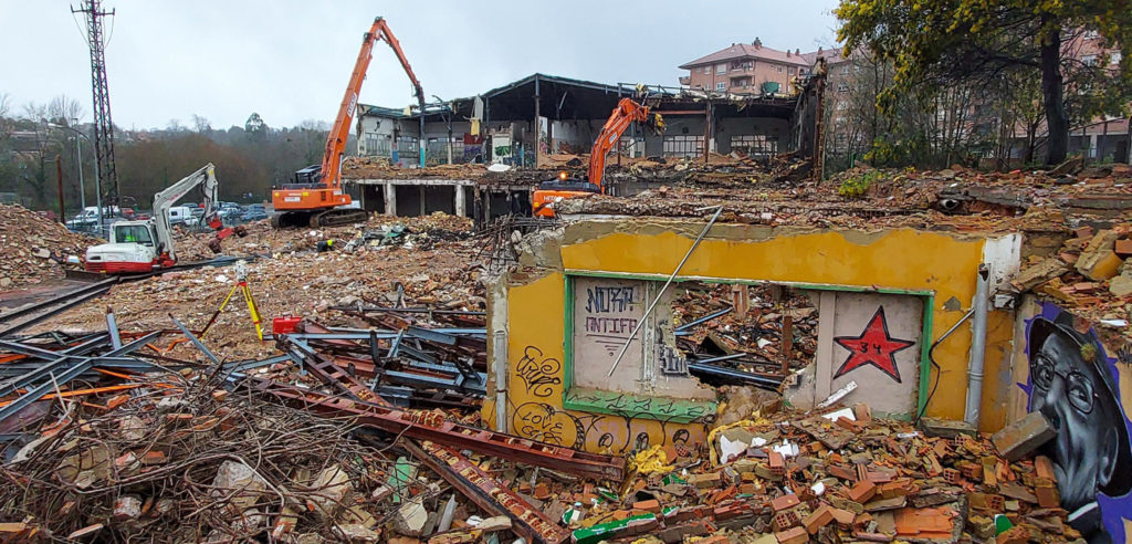excavadoras-demolicion-nave-excade-portada